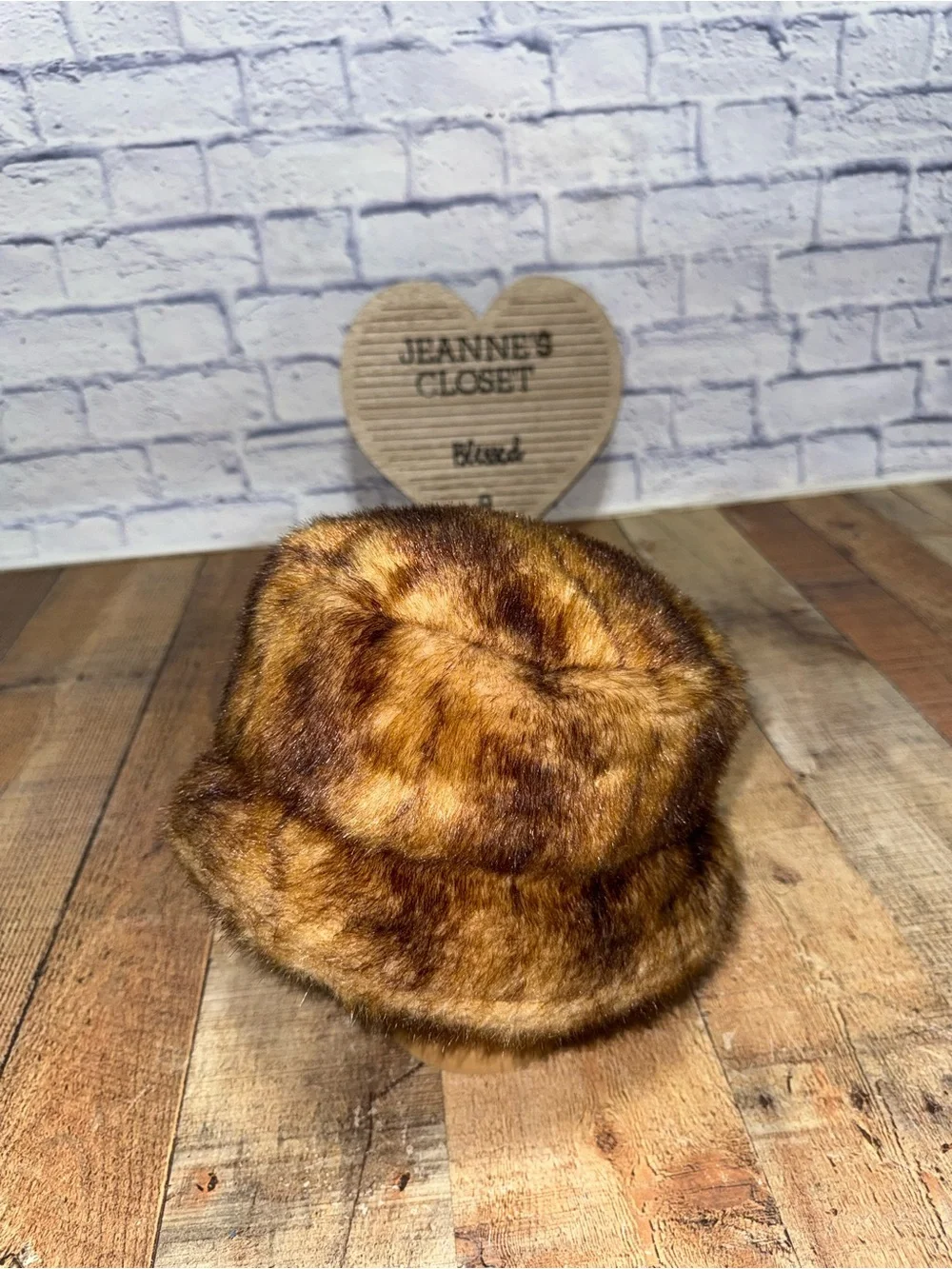Elegant Betmar faux fur hat